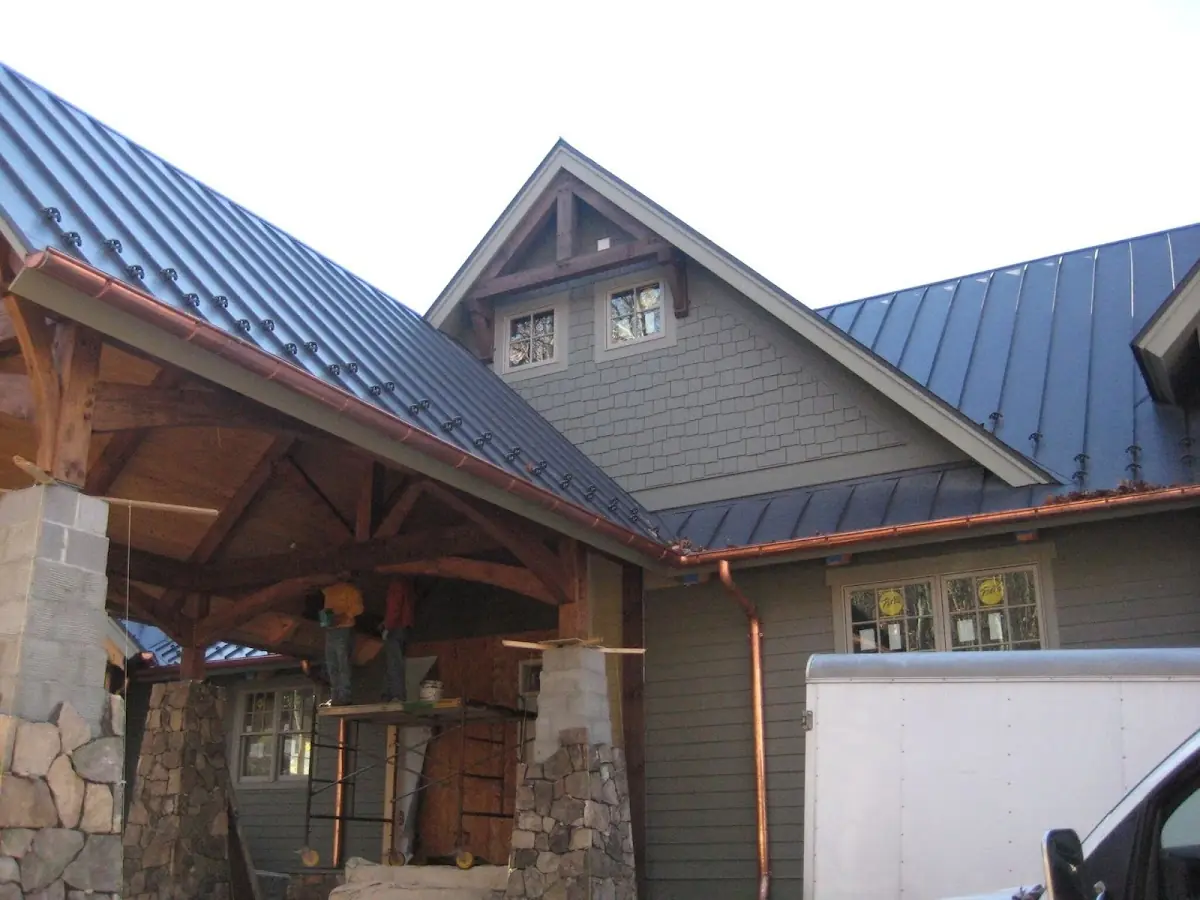 Craftsman Roofing team delivering quality roofing work in Silverlake Estates
